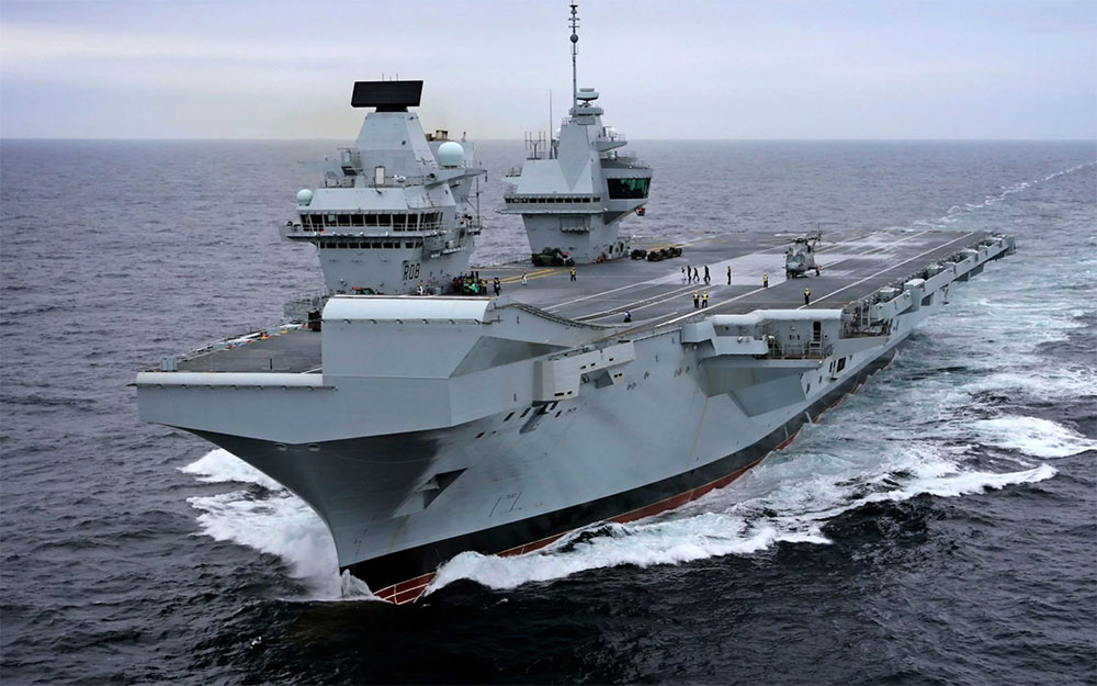 Drone-enthusiast-lands-device-on-deck-of-£3bn-aircraft-carrier._Britains-new-aircraft-carrier-HMS-Queen