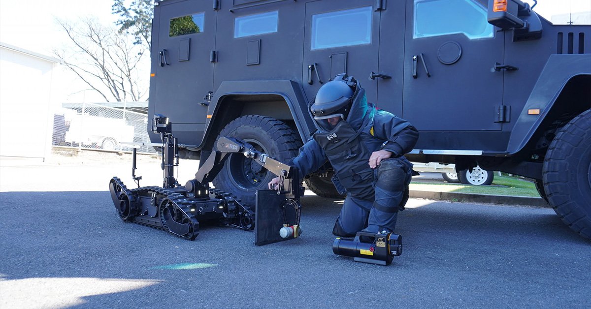 Queensland_Police_Service_EORT_Bomb_Robot_News